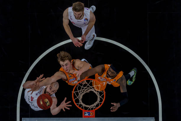 赛中陷入 赛中陷入